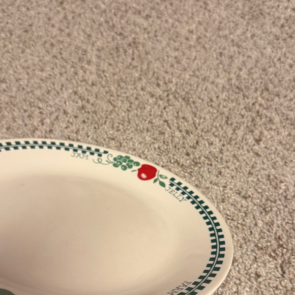 Corelle Cream farm fresh one Dinner Plate with Red and Green Fruit Design - Picture 13 of 13